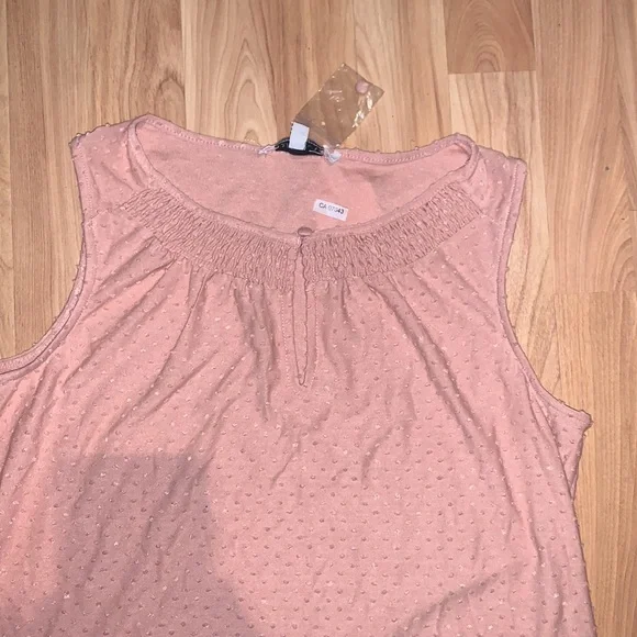 Rose and Olive | pink dotted tank size small - Picture 2 of 5